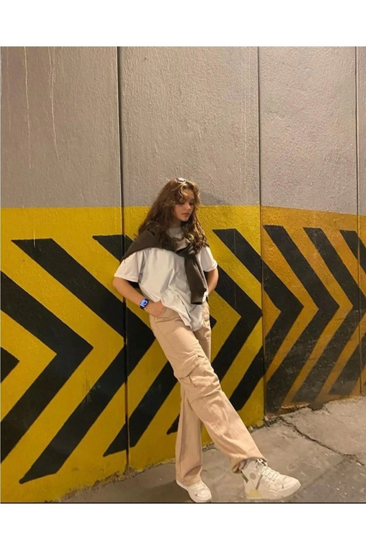 Y2k Krem Rengi Unisex Bol Paça Yan Cep Detaylı Kargo Pantolon