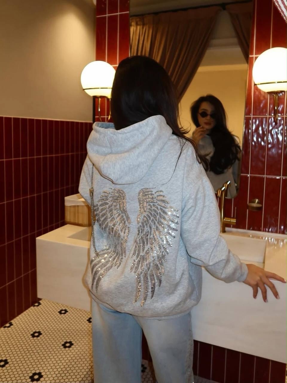 Melek Parıltılı Taş Detaylı Oversize Sweatshirt