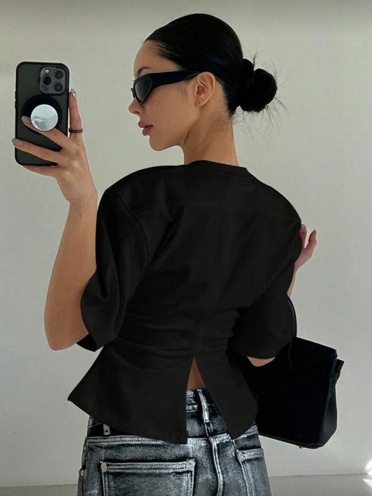 Siyah Chic Yırtmaç Detaylı Bluz