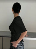 Siyah Chic Yırtmaç Detaylı Bluz