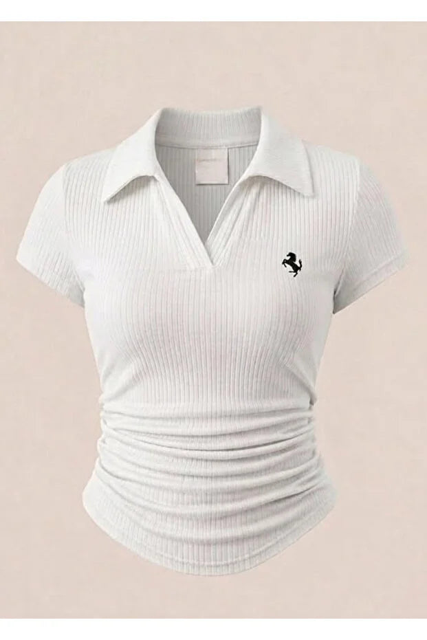 Beyaz Vintage Nakış Detaylı Drapeli Polo Yaka Likralı Bluz
