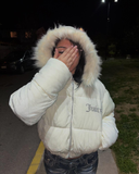 Juicy Peluş Kapüşonlu Şişme Crop Mont