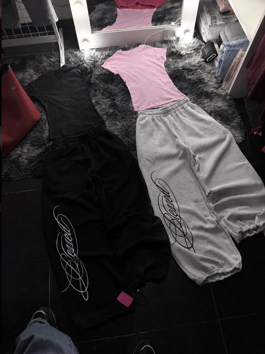 Blessed Script Detaylı Baggy Eşofman Takımı