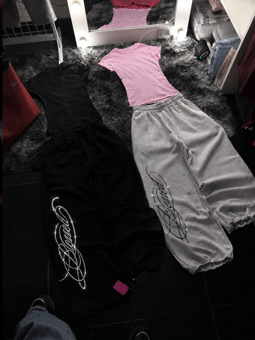 Blessed Script Taş Detaylı Eşofman Takımı