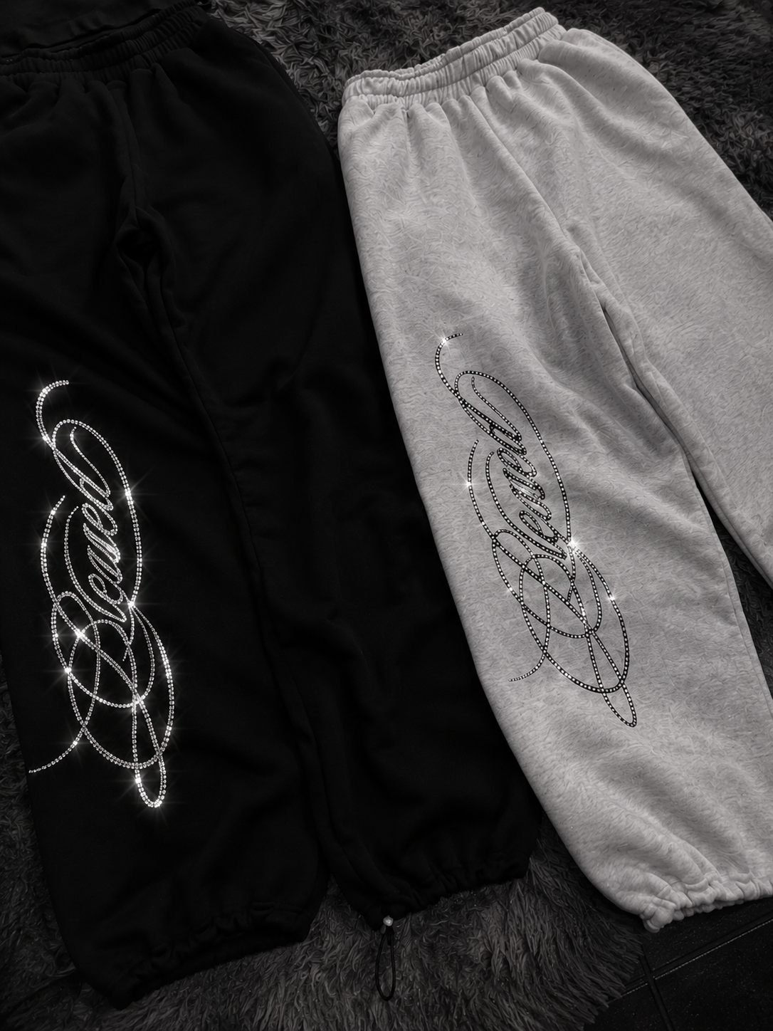 Blessed Script Taş Detaylı Eşofman Takımı