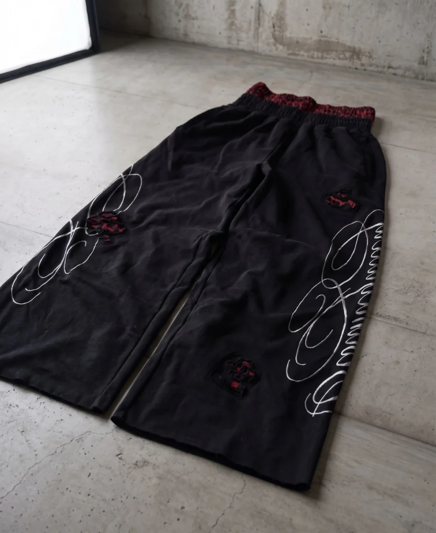 Leopar Desenli Yırtık Detaylı Baggy Eşofman Altı