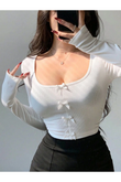 Kurdele Detaylı Beyaz Kare Yaka Fitilli Örme Crop Bluz