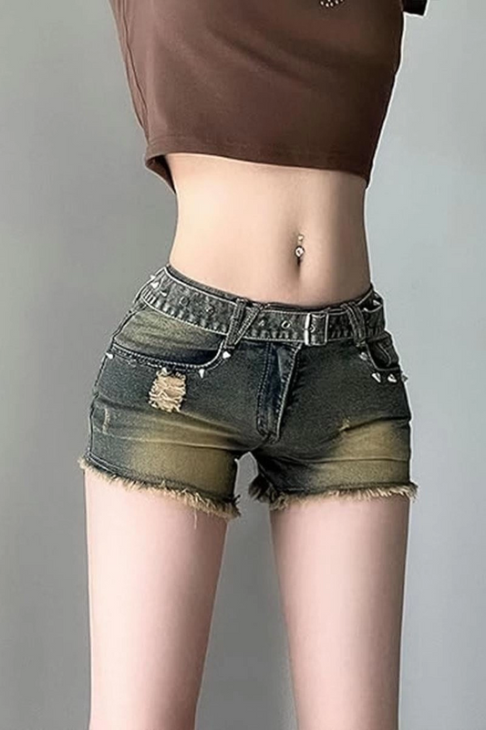 Lacivert Eskitme Piramit Detaylı Kemerli Mini Şort