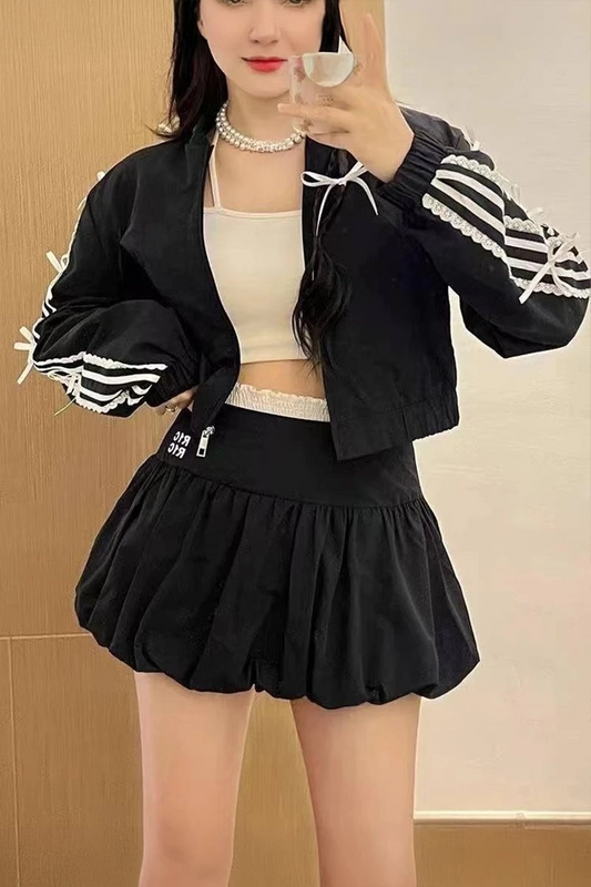 Siyah Kurdeleli Dantelli Y2K Crop Ceket