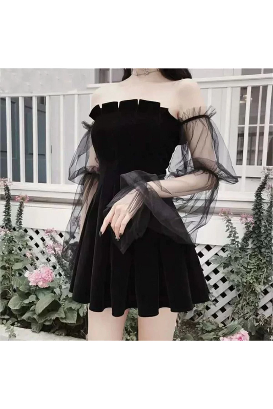 Yeni Siyah Tül Kollu Dantel Detaylı Elbise